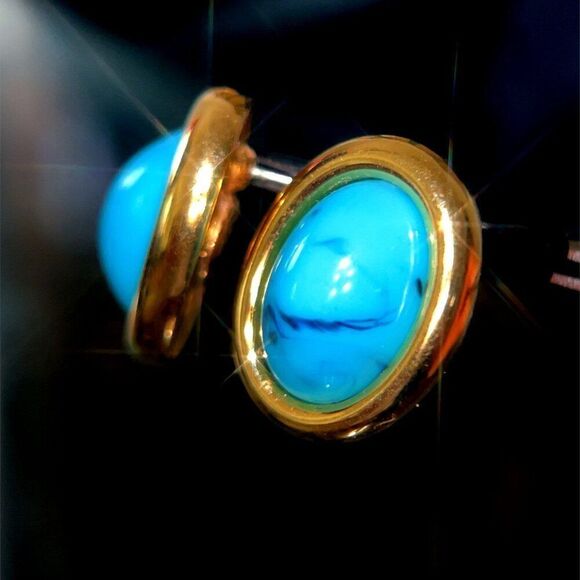 Turquoise Color Earrings - Picture 3 of 6